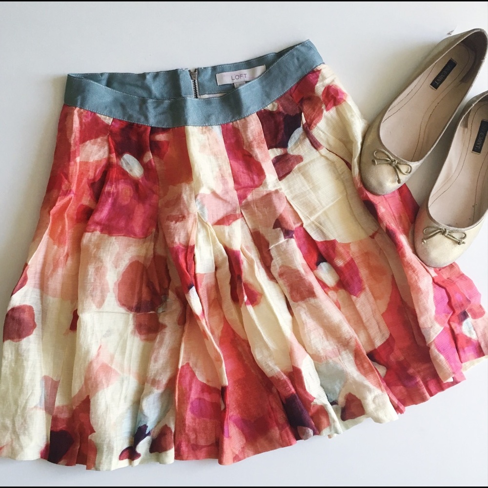 LOFT watercolor floral pleated skirt